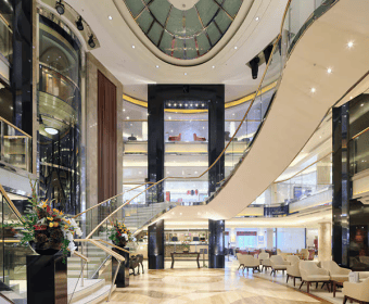 Three-deck Atrium